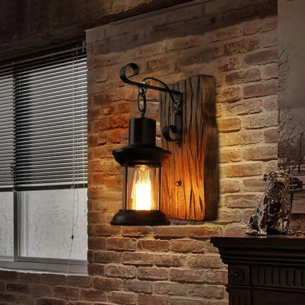 1-Light Industrial Lantern Wall Mount with Clear Glass Shade - Ideal for Restaurants