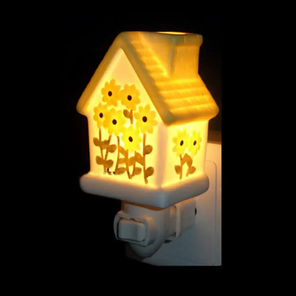 1 Light Lodge Ceramics Wall Sconce Night Light with Lighthouse Design - Pink/White/Yellow