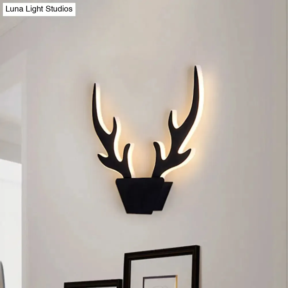 Art Deco LED Antlers Acrylic Wall Sconce Light Fixture in Warm/White Light, White/Black Lamp