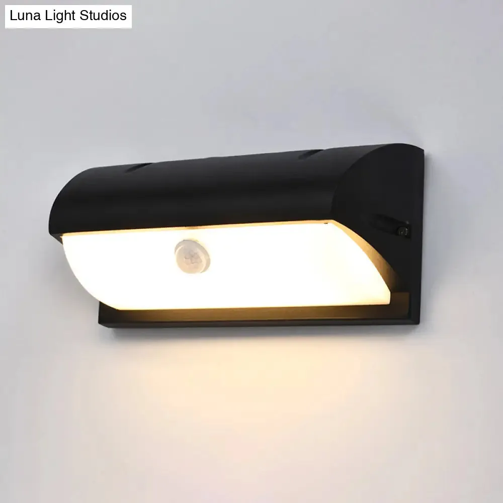 Black Modern Outdoor LED Wall Lamp with Rectangular Acrylic Shade