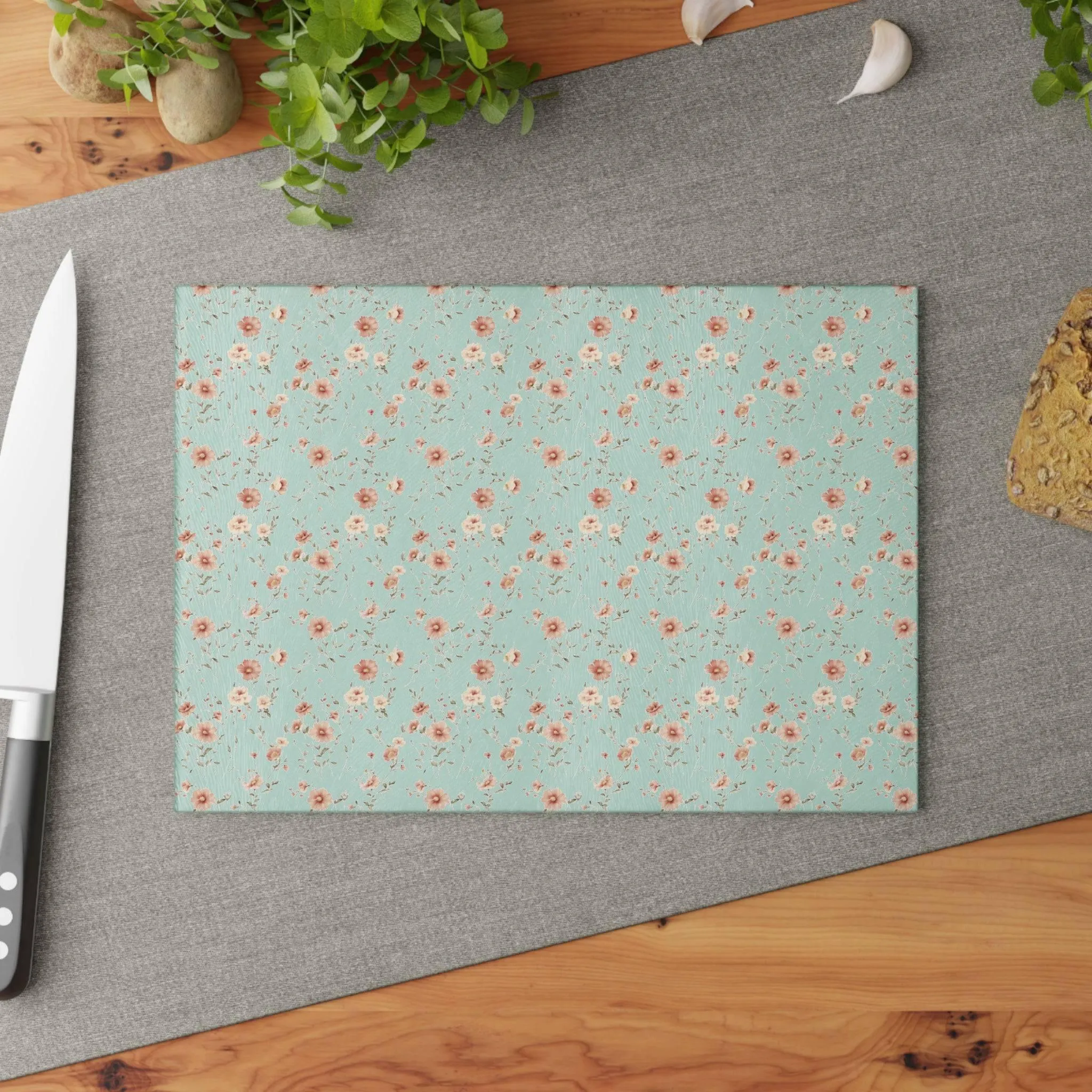 Floral Design Glass Cutting Board - Elegant Kitchen Decor & Gift Idea