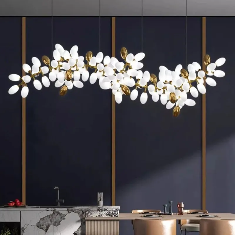 Gyalpo Chandelier Light