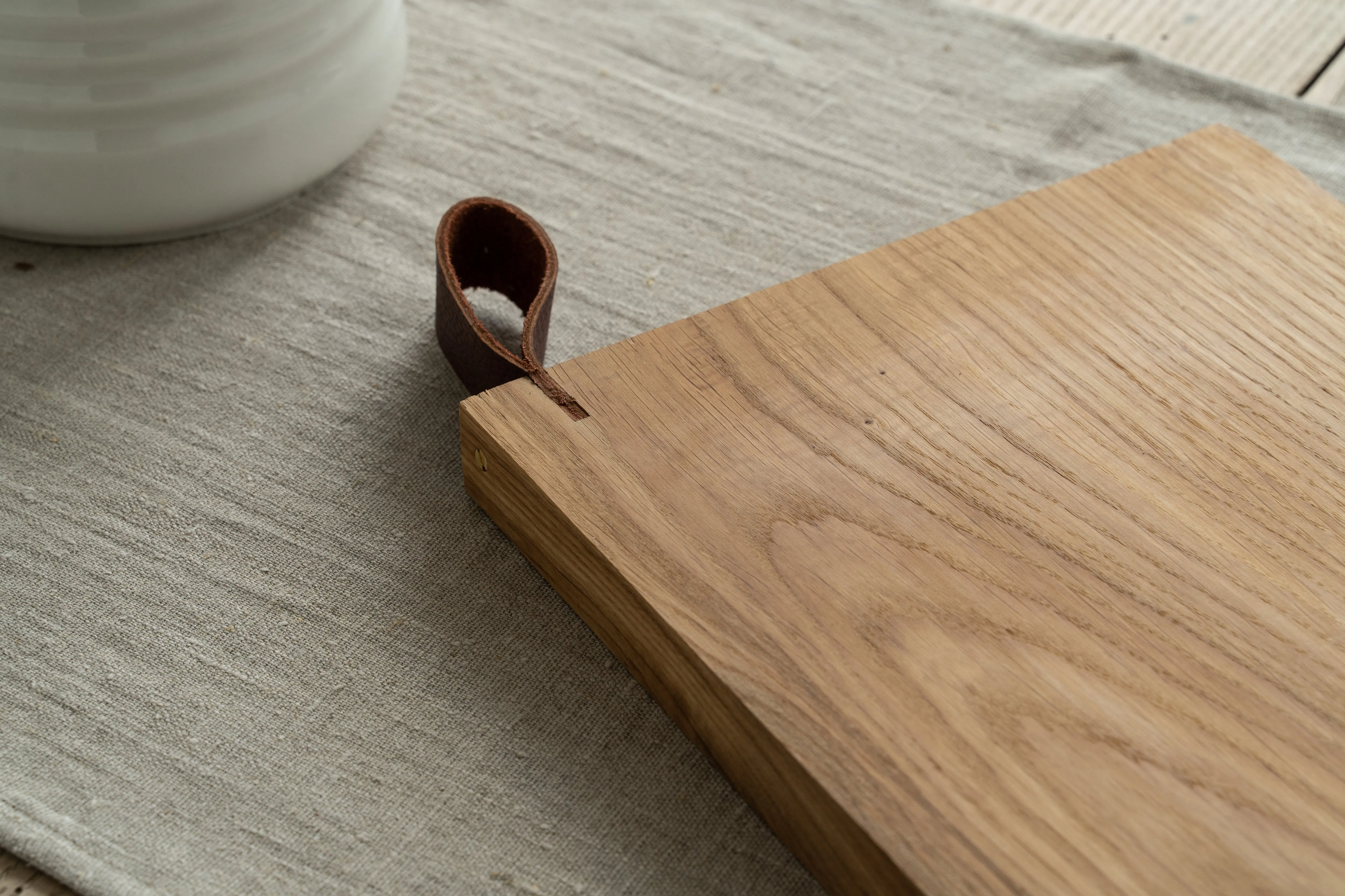 Mediea Large Oak Cutting Board