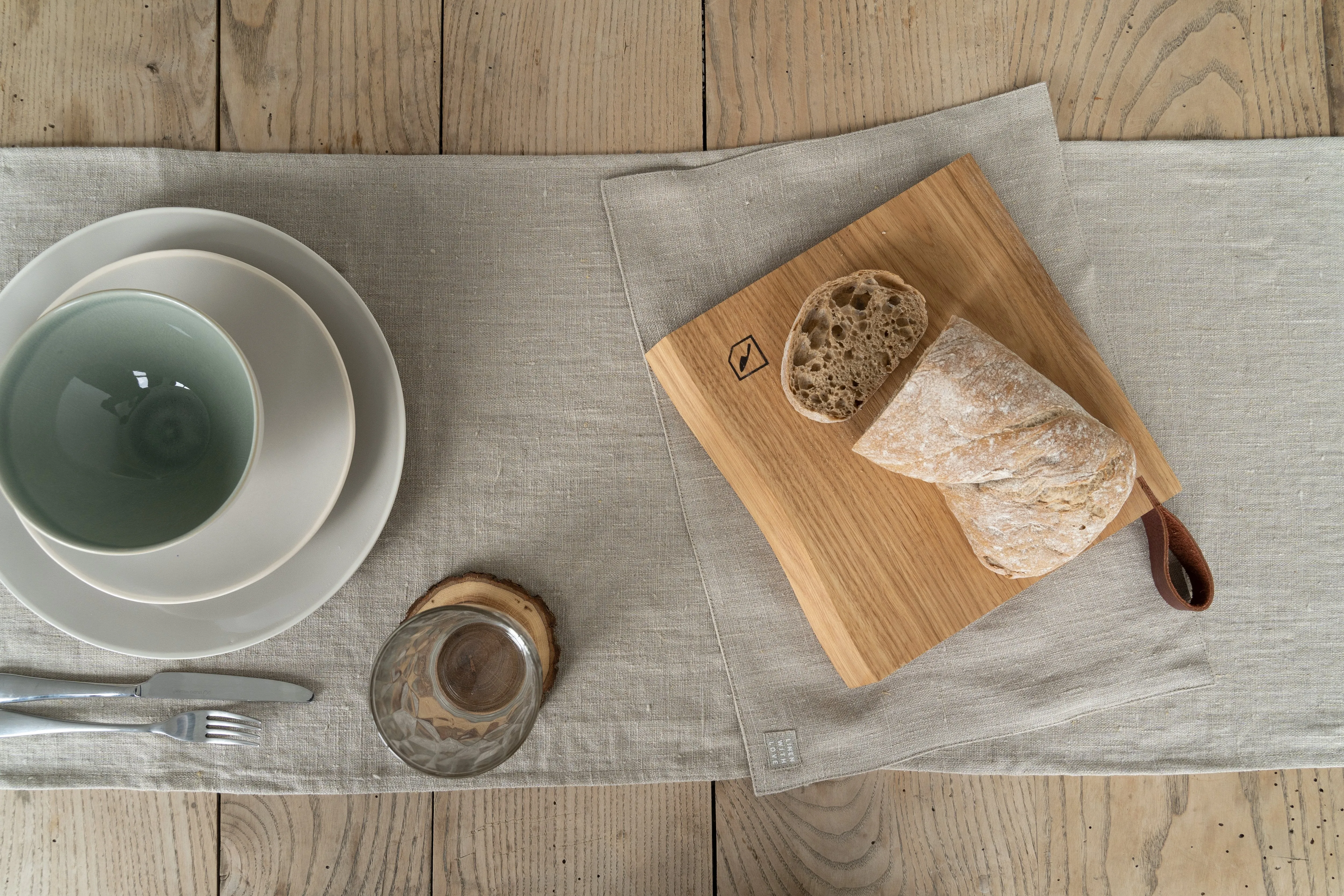 Mediea Large Oak Cutting Board