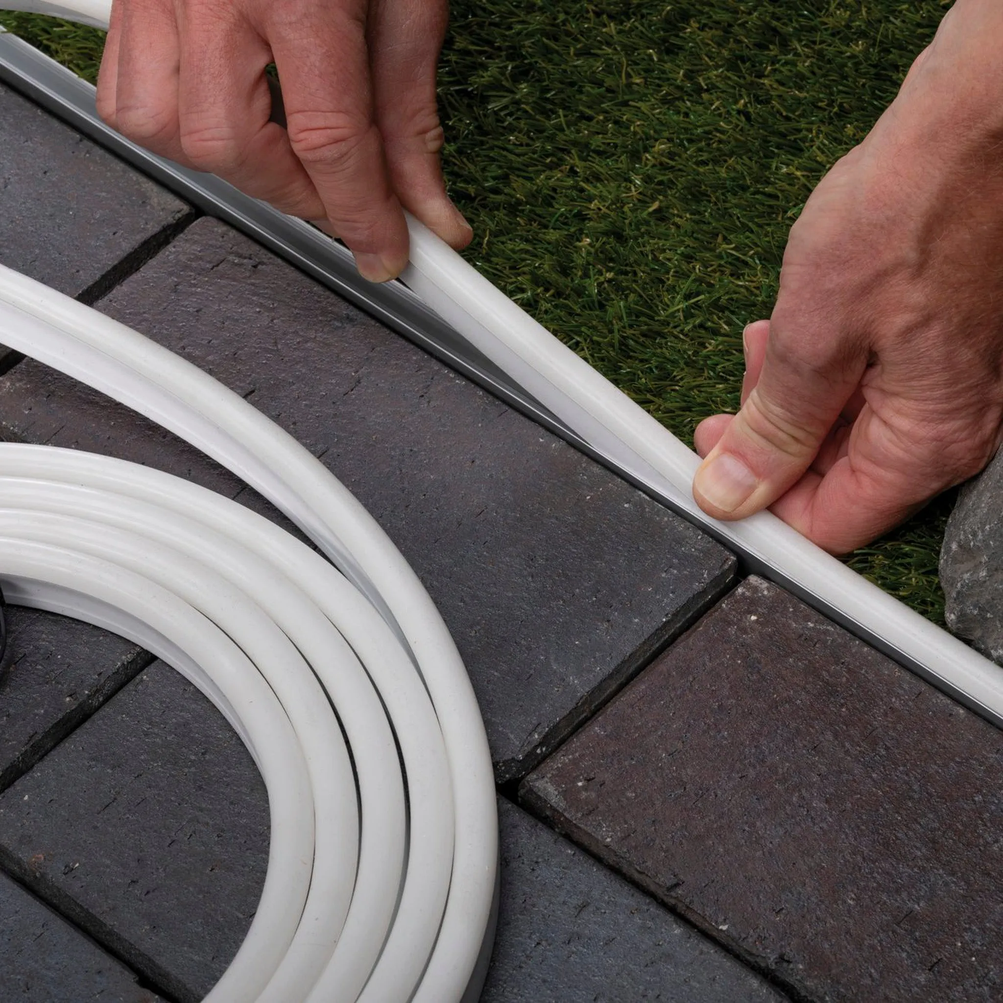 Plug & Shine Outdoor 12W LED 2m Smooth Strip in Warm White