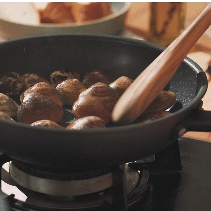 The io Nonstick Frypan: Designed With Chef David Chang